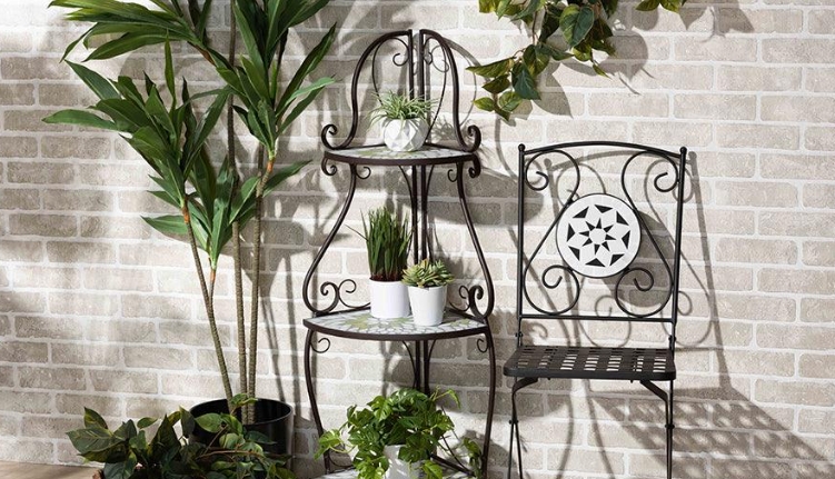 black plant stand