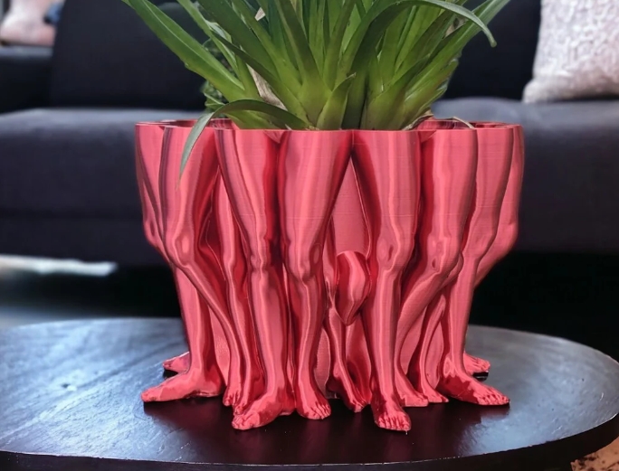 plant pot with legs