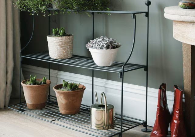 tiered plant stand outdoor