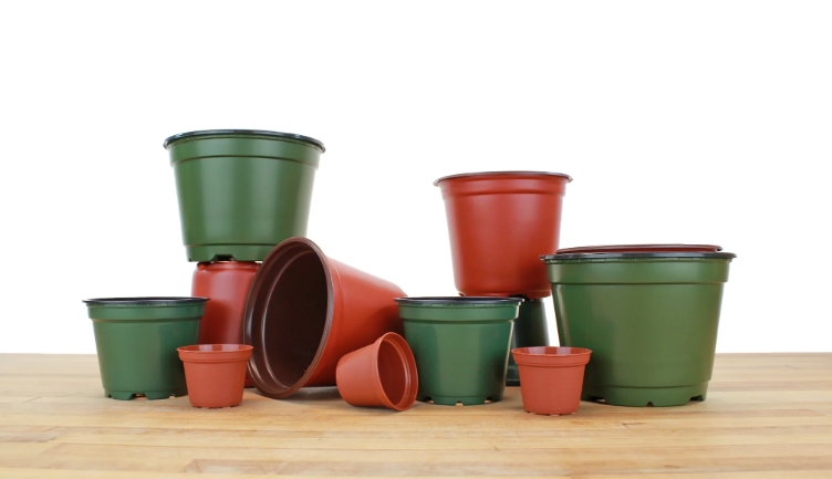 plastic flower pots