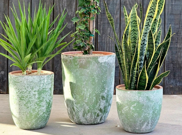 tall garden pots