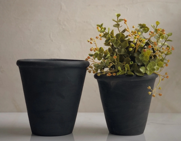 black terracotta pots