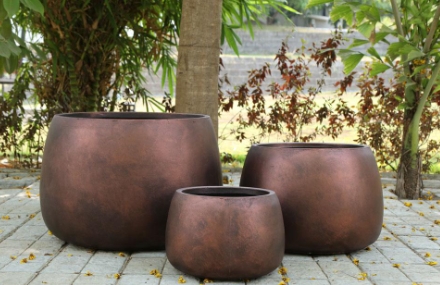 large garden pots seconds