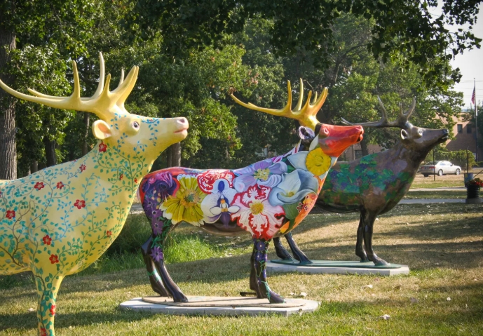 elk yard sculpture