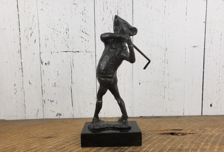 golf sculpture figurine